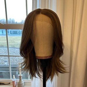 Chelsey Smith Crown Christian Heavy Highlights Standard/Petite